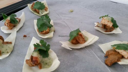 Tofu and dressing on a bed of cabbage at Souls in Copenhagen