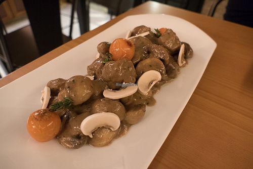 Seitan with mushrooms at El Maderal in Barcelona