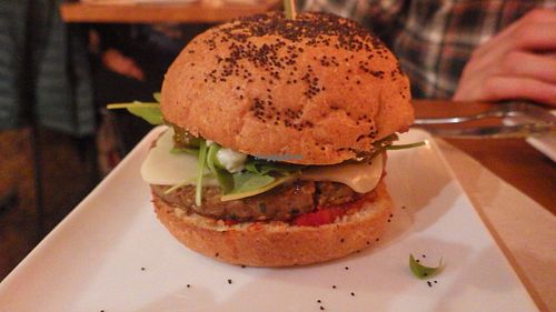 Burger at El Maderal in Barcelona