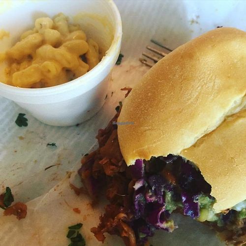 BBQ Pulled "Pork" (Jackfruit) and a side of Mac&Cheese at Paisley Vegan Kitchen in Cocoa