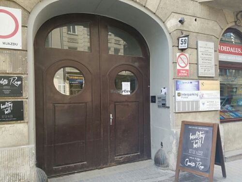 entrance at Healthy as Hell in Warsaw