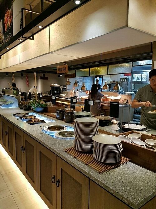buffet section at Pulipchae - 풀잎채 홍대점 in Seoul