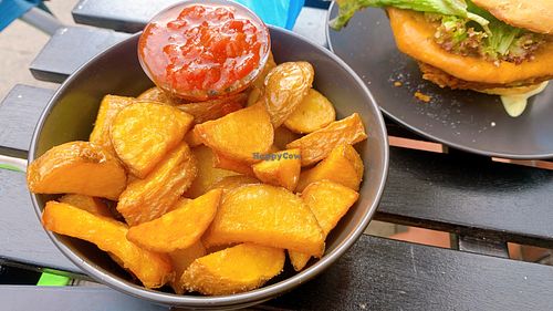 potato wedges  at Universum in Hannover