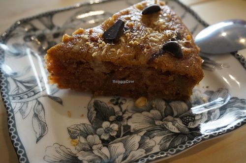 Pear-ginger cake (I think) at Caju in Nice