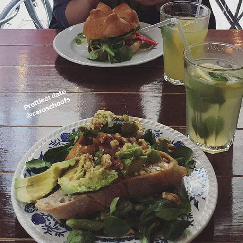 Avocado toast, tofu sandwich and homemade lemonade at WILD in Antwerpen