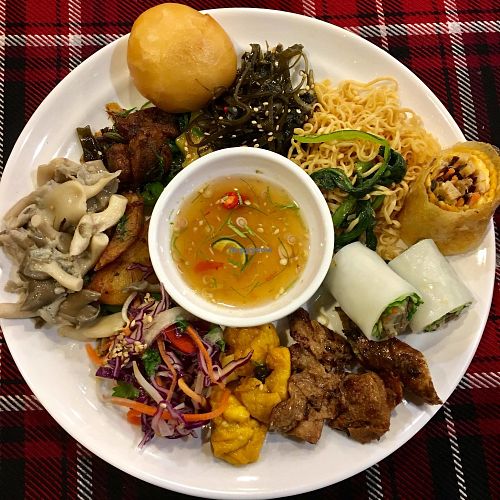 Great sauces available! Spring rolls (all kinds) are delicious at An Lac Chay - Hoan Kiem in Hanoi