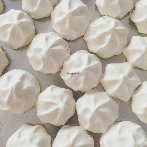 Meringues at Pogona Baking Company in Orlando