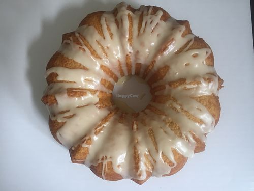 Fresh lemon bundt cake at Pogona Baking Company in Orlando