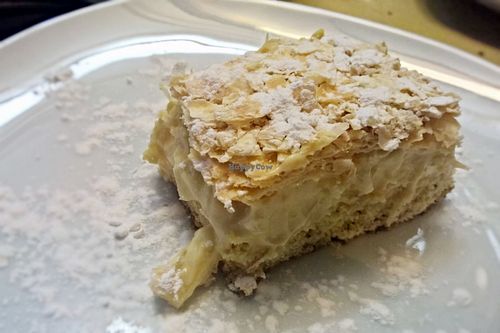 Millefoglie vegan: cake with cream and pineapple at Rifugio Romano in Rome