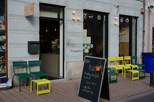 Store Front at PLUS in Ghent