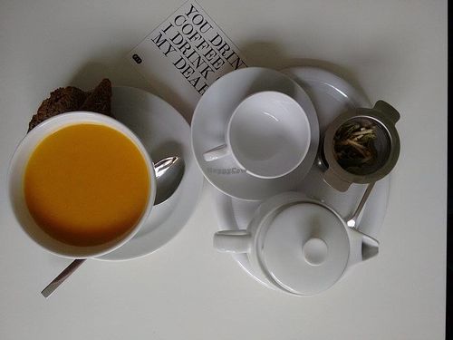 Tea and vegan carrot and ginger soup! at Suesser WOLZ in Berlin