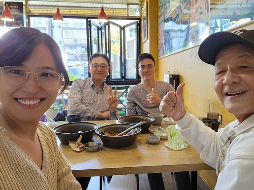  at Loving Hut Land - 러빙헛랜드 in Seoul