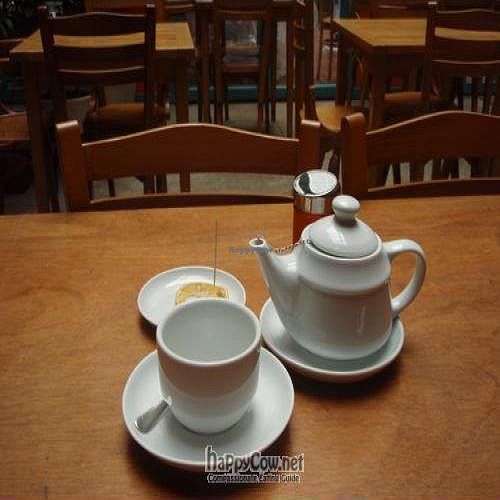 tea at Zencefil in Istanbul