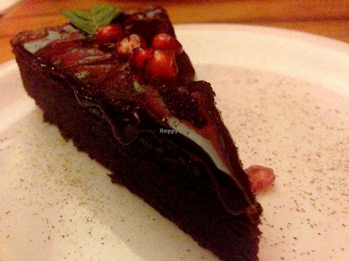 chocolate cake at Zencefil in Istanbul