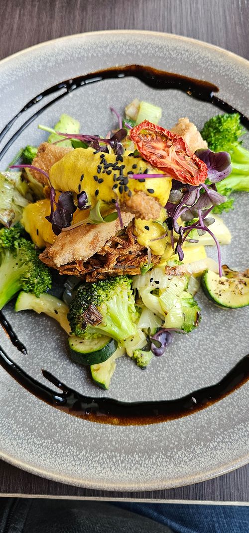 Vegan benedict at Bespoke Kitchen  in Queenstown