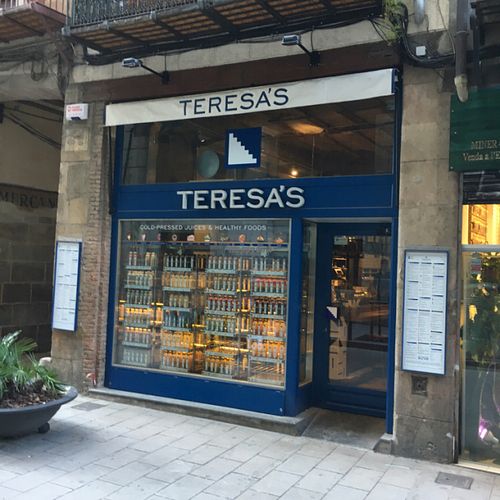 Outside at Teresa's Juicery in Barcelona