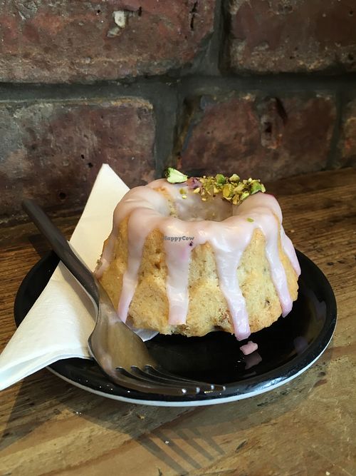 Pistachio bundt at Riverhill Coffee Bar in Glasgow