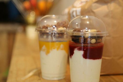 YoMix with vegan cereals and fruit purees at Il Gelato in Muenster