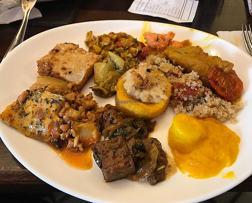 Hot dishes at Papaya Verde in Recife