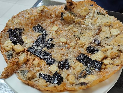 Fried (mock) Oysters with seaweeds at Vege Pot 素砂煲 in Central Singapore