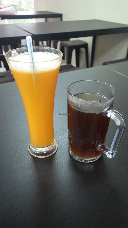 Juices at Vege Pot 素砂煲 in Central Singapore
