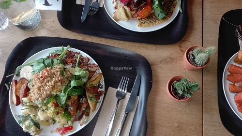 Vegan food at Noordoever in Leuven