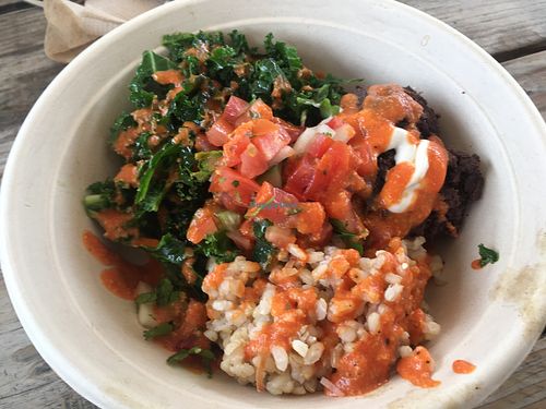 Make your own bowl at Della Bowls in Miami