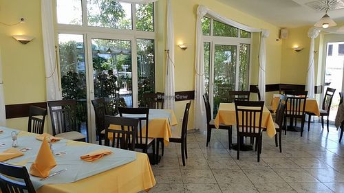 Innen at Ristorante Sorrento in Bischofsheim