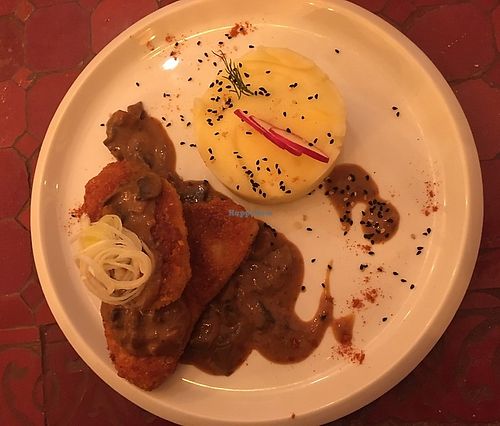 Fried celery with potato purée at Estudio Vegetariano in Lagos