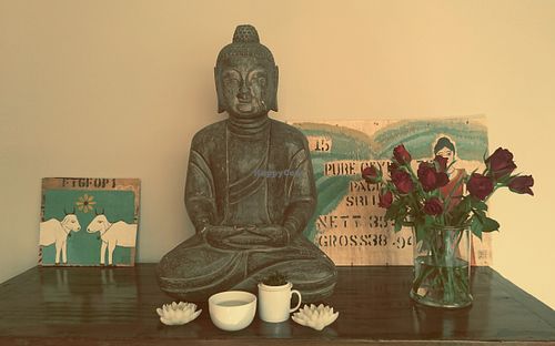 Mindfulness at Queen Camellia Tea Room in Luzern