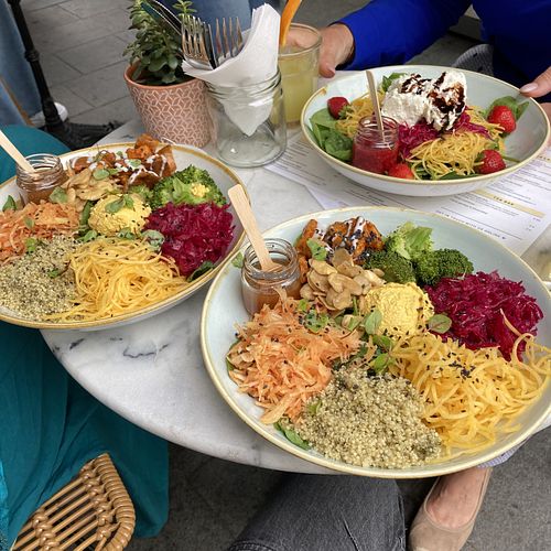 Botte plates are vegan, top vegetarian at The Happiness Cafe  in Eindhoven