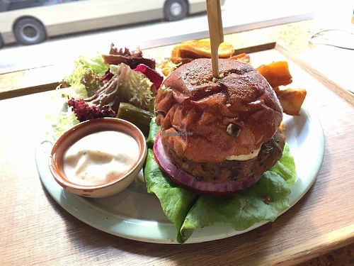 Northern White Rhino Burger Combo Set at Home - Eat To Live in Hong Kong Island