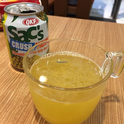 Pineapple juice at Veggle Cafe in Kowloon
