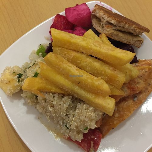 Small salad (Quinoa salad, beetroot salad and pumkin salad) with pita bread and sweet potato fries at Veggle Cafe in Kowloon