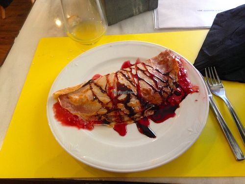 Crêpe de frutas / Fruit Crêpe / Crêpe aux fruits :) at 269 Gastro Vegan in Salamanca