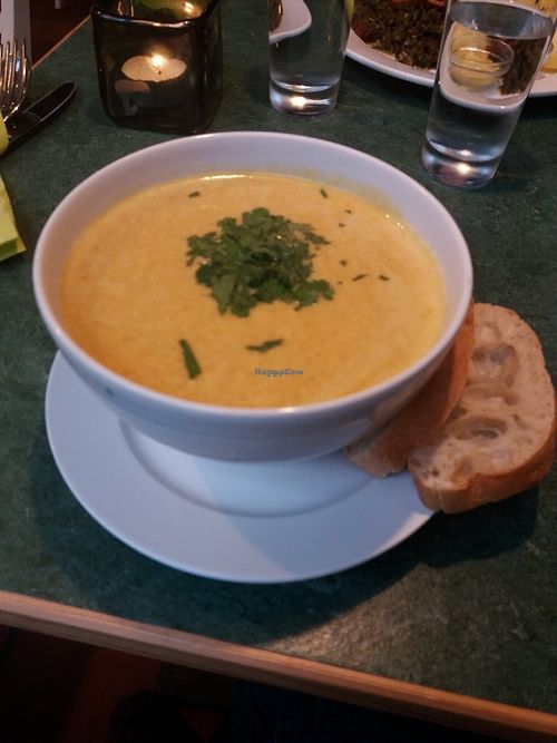 carrot coconut curry soup at Molly & Alf in Flensburg