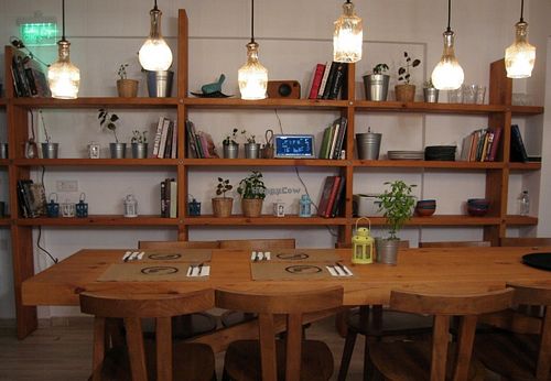 Indoor seating at Oburus Momus in Kas