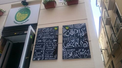 Green iguana bar front at Green Iguana Bar in Malaga