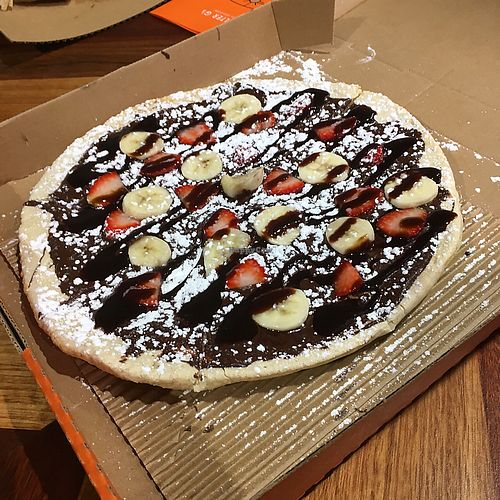 vegan desert pizza with vegan Nutella  at Round in Dickson