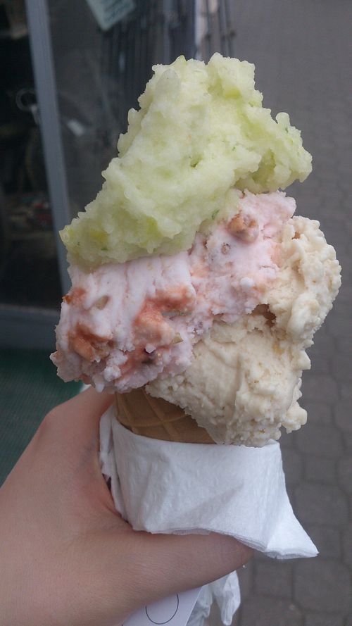 peanut butter/ yoghurt with muesli/ melon-cucumber-appple at Vegestacja in Warsaw