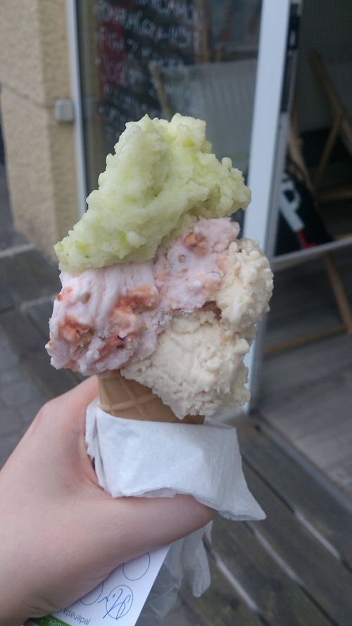 Peanut butter/ yoghurt with muesli/ melon-cucumber-apple at Vegestacja in Warsaw