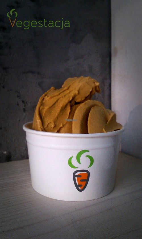 Salty caramel at Vegestacja in Warsaw