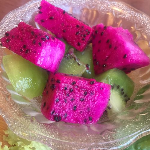 Red Dragon Fruits and Kiwi at LN Fortunate Coffee 幸福咖啡 - Kwai Hing in New Territories
