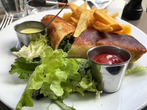 Kebab at Janine Loves Sunday in Paris