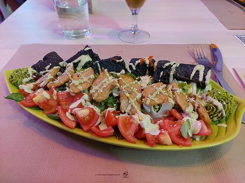 Main / Longan's salad at Sanissimo - Opera in Madrid