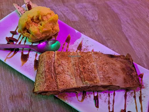 Apple strudel with sorbet at Sanissimo - Opera in Madrid