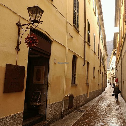 Street View at Le Golose Imperfezioni in Como