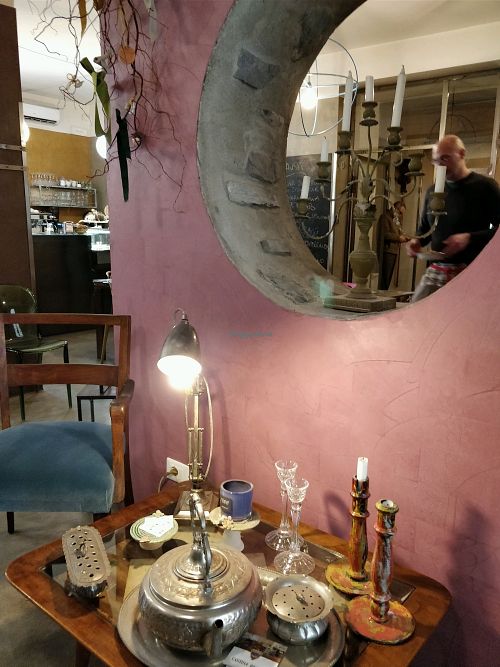 restaurant interior decor at Le Golose Imperfezioni in Como