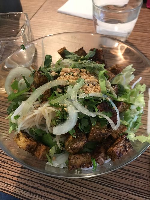 Tofu salad at Batbat - Daurade in Toulouse