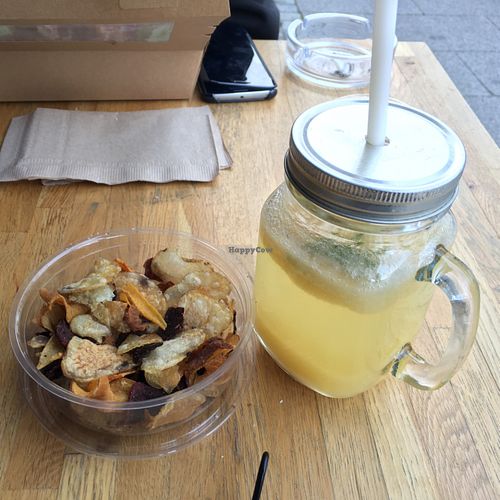 chips & lemonade at VIDA in Ravensburg